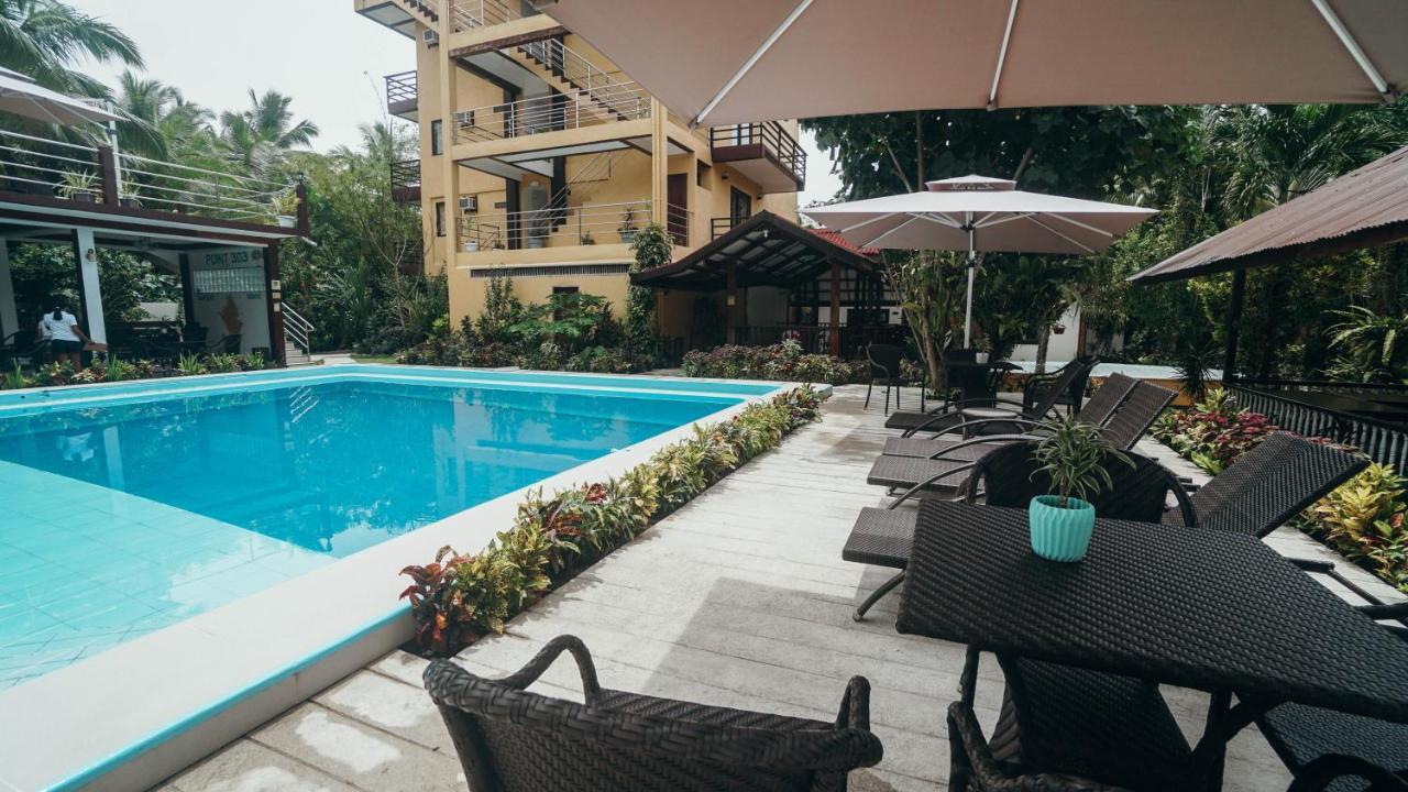 Point 303 Resort General Luna  Εξωτερικό φωτογραφία